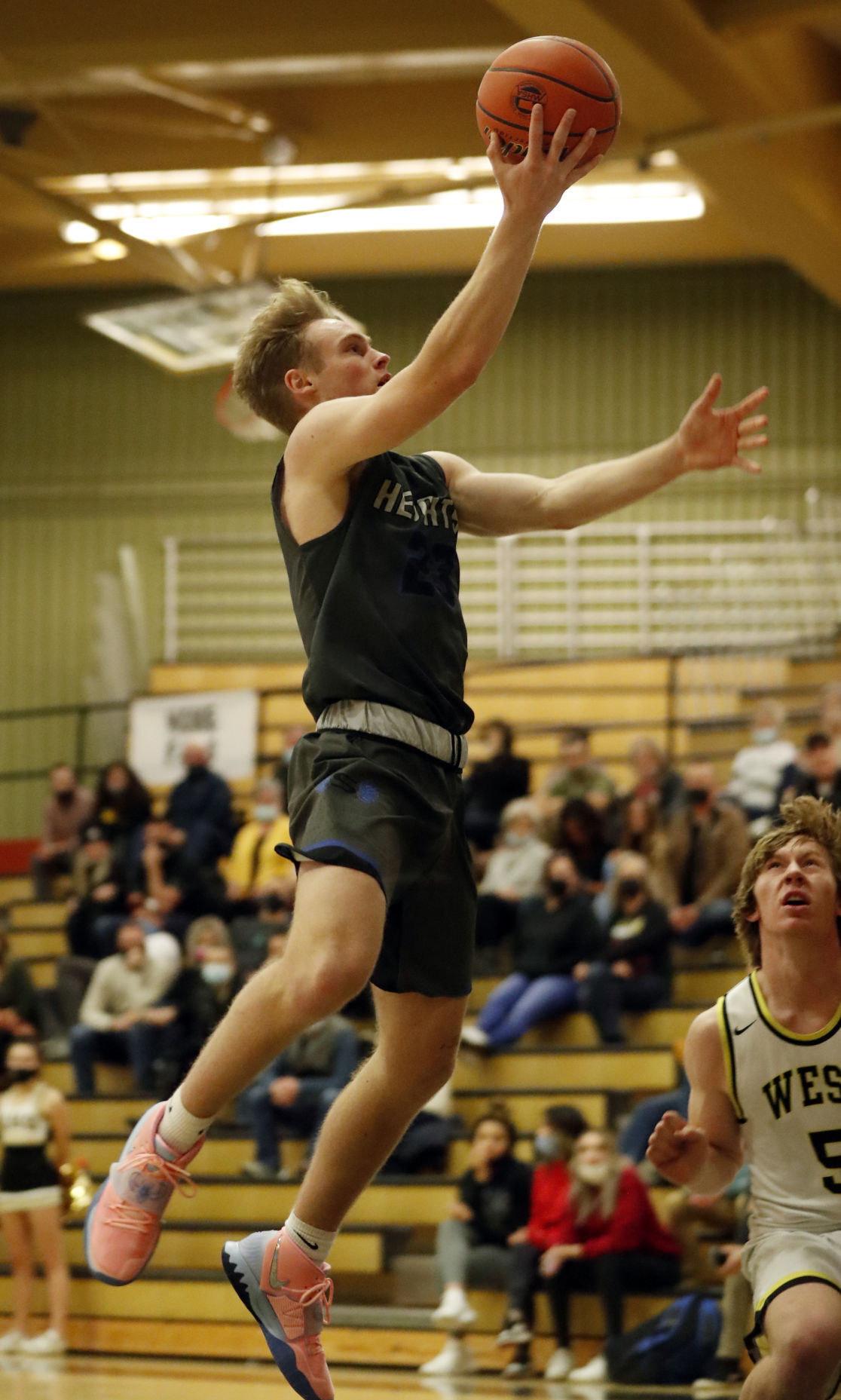 Billings West basketball hosts Skyview